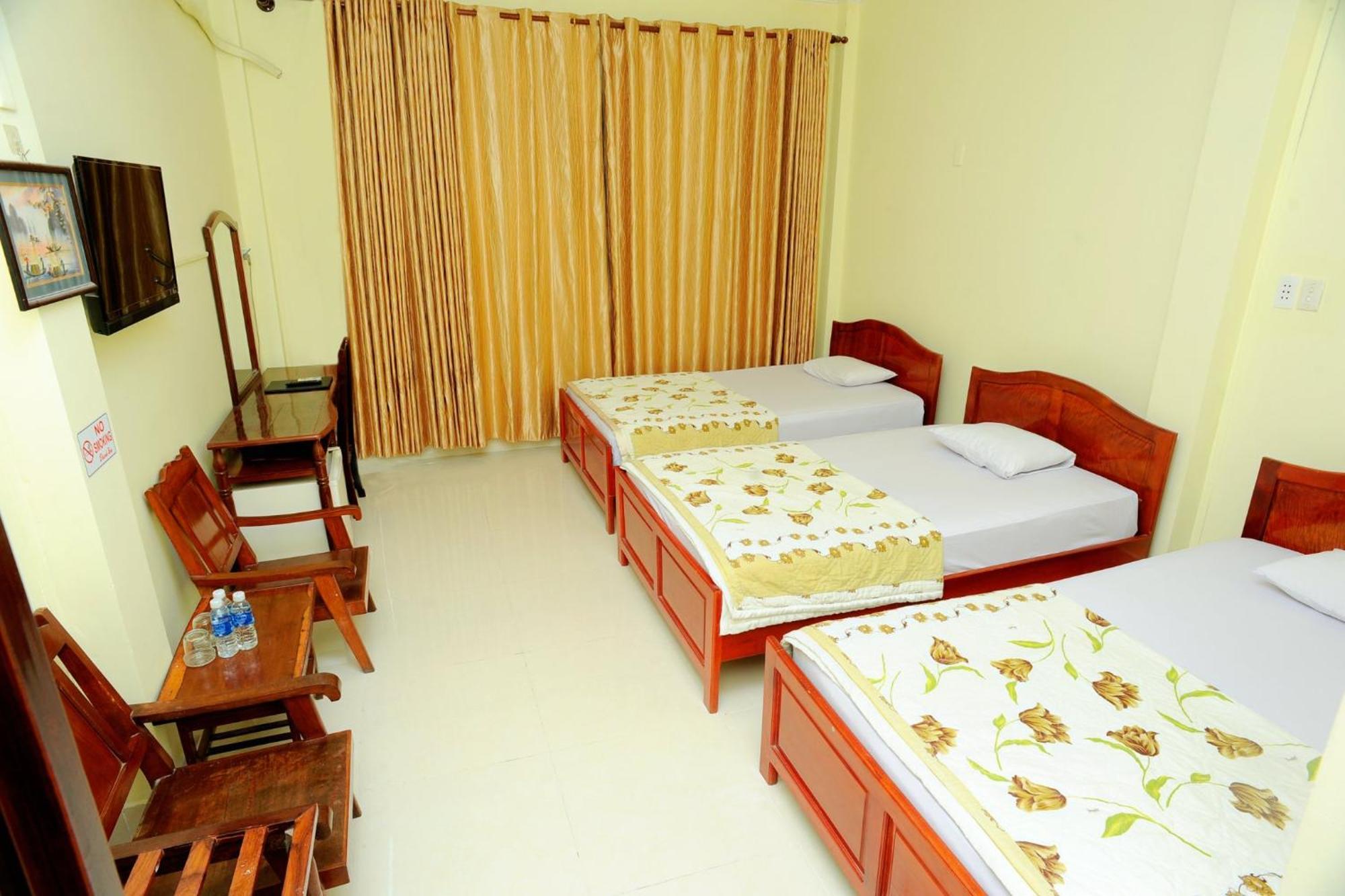 Hung Vuong Hotel Ben Tre Exterior photo